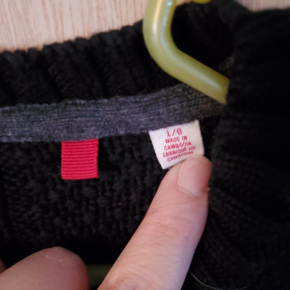 Hudson North Black Cable Knit V Neck Sweater, Size Large Good - Picture 3 of 4